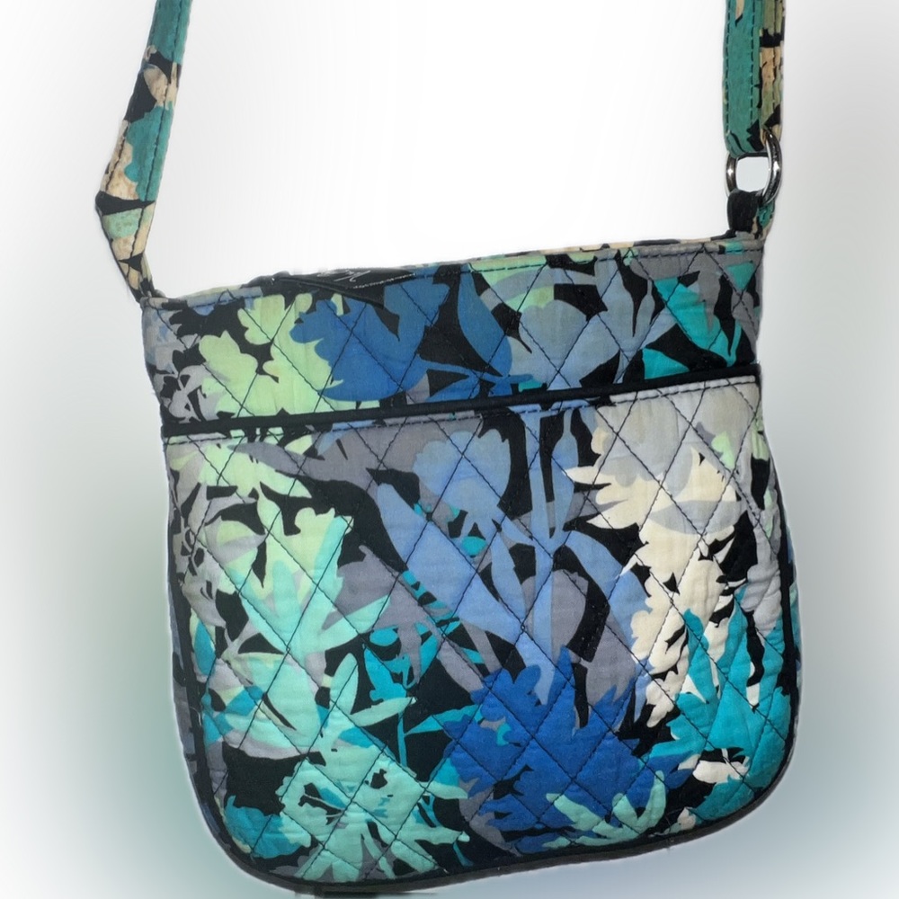 Pre owned Vera Bradley Cross Body Bag